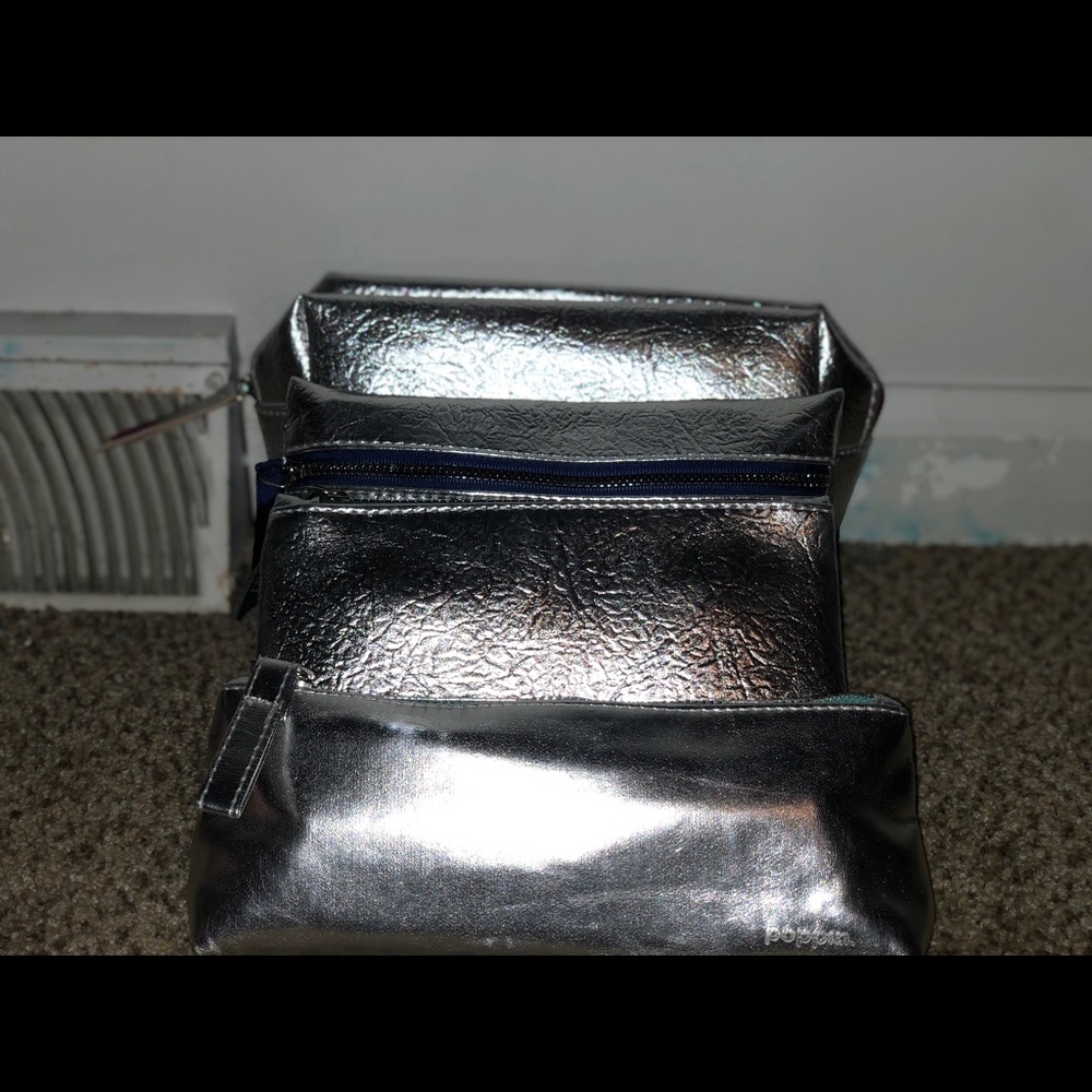 Silver sleek makeup bag bundle